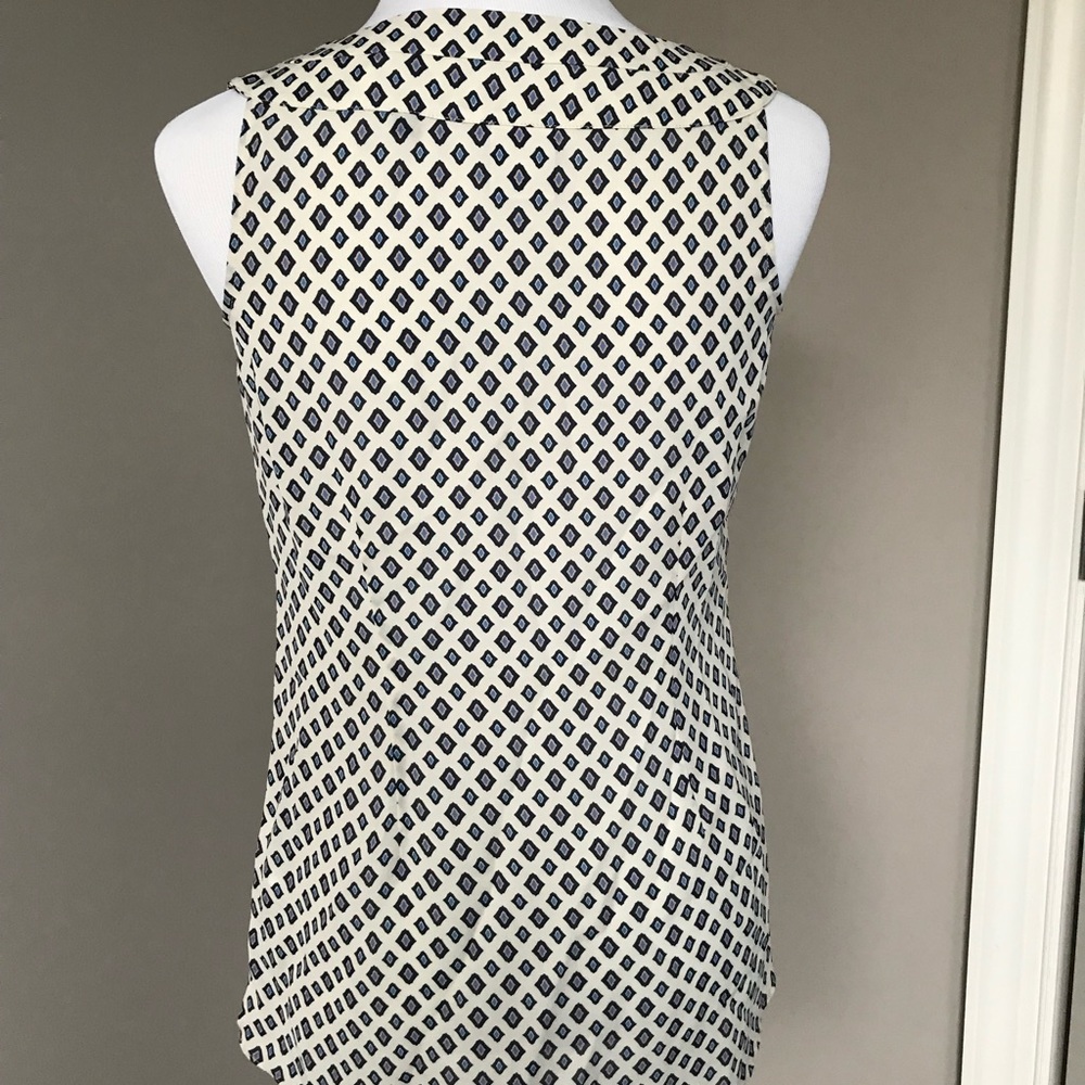 Cabi shell/ sleeveless top - Picture 1 of 3